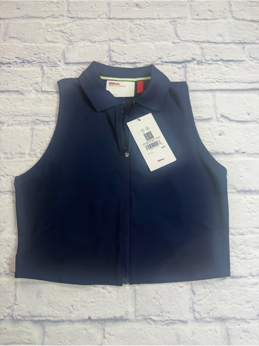 NWT Wilson Navy Sleeveless Zip Polo Crop Top. Size Medium. Golf. Tennis.